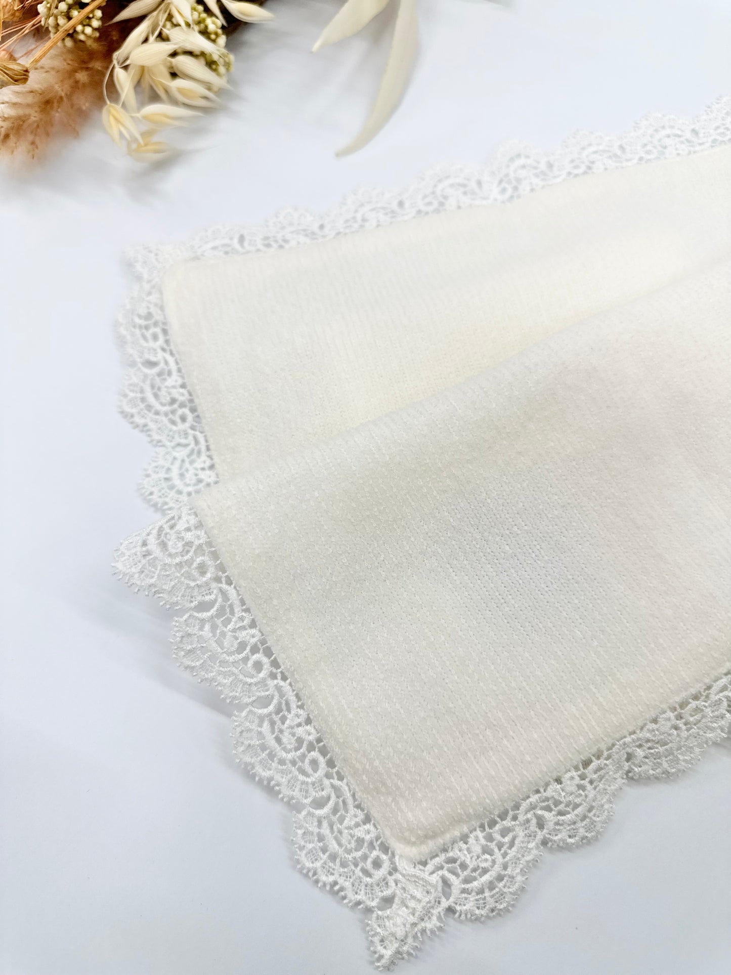 リボン刺繡ハンカチ