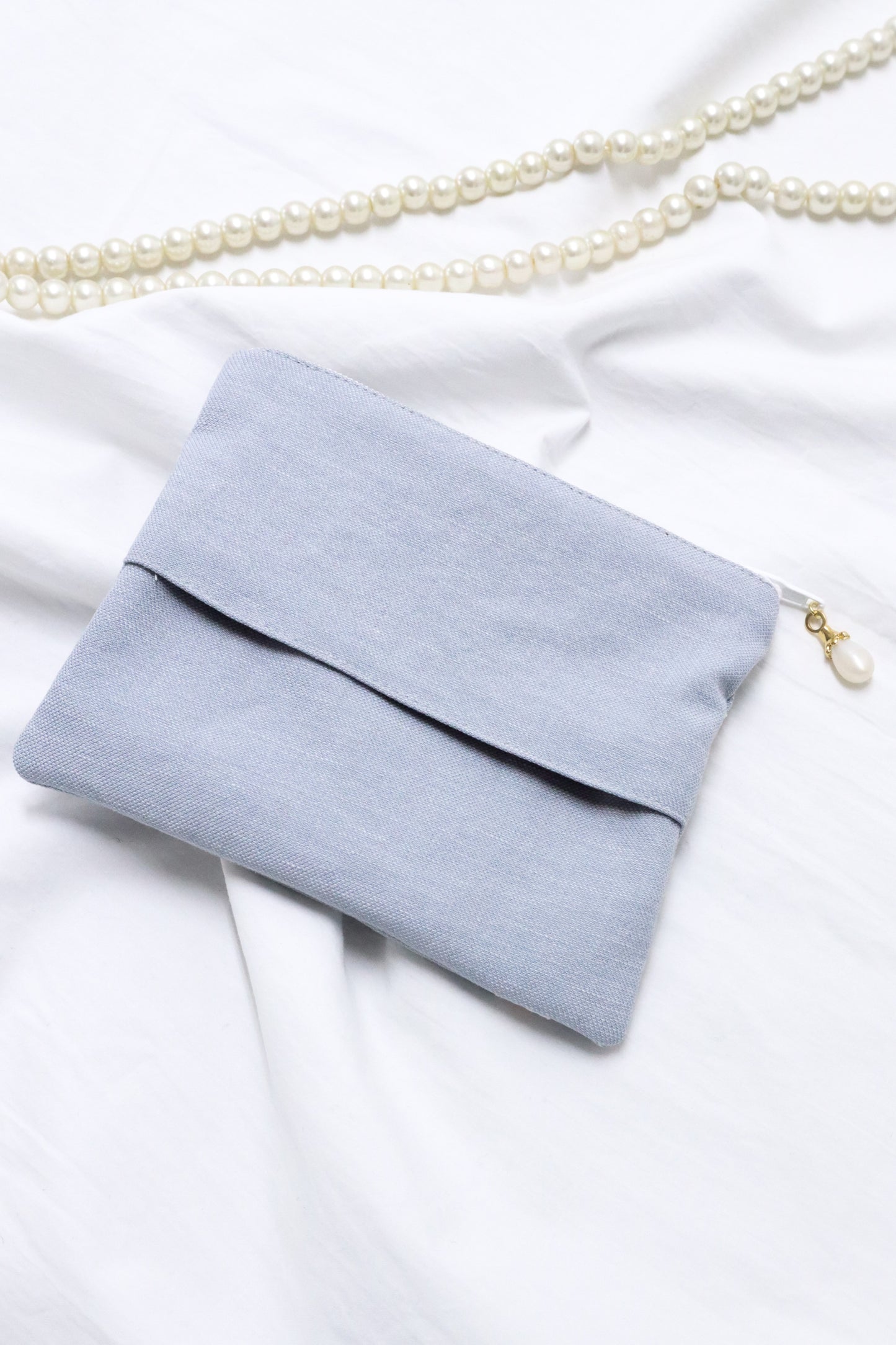 刺繍ティッシュケース付きポーチ