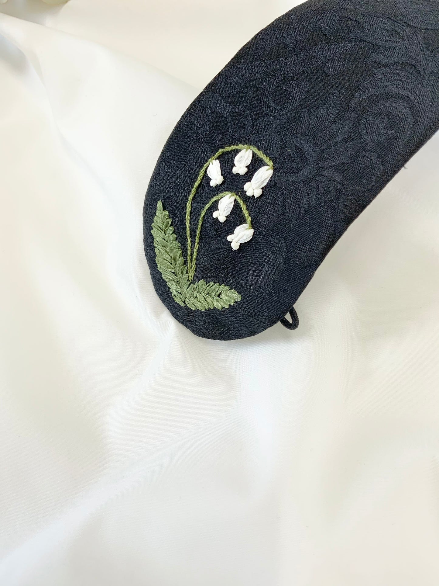 すずらんリボン刺繍ヘッドアクセサリー