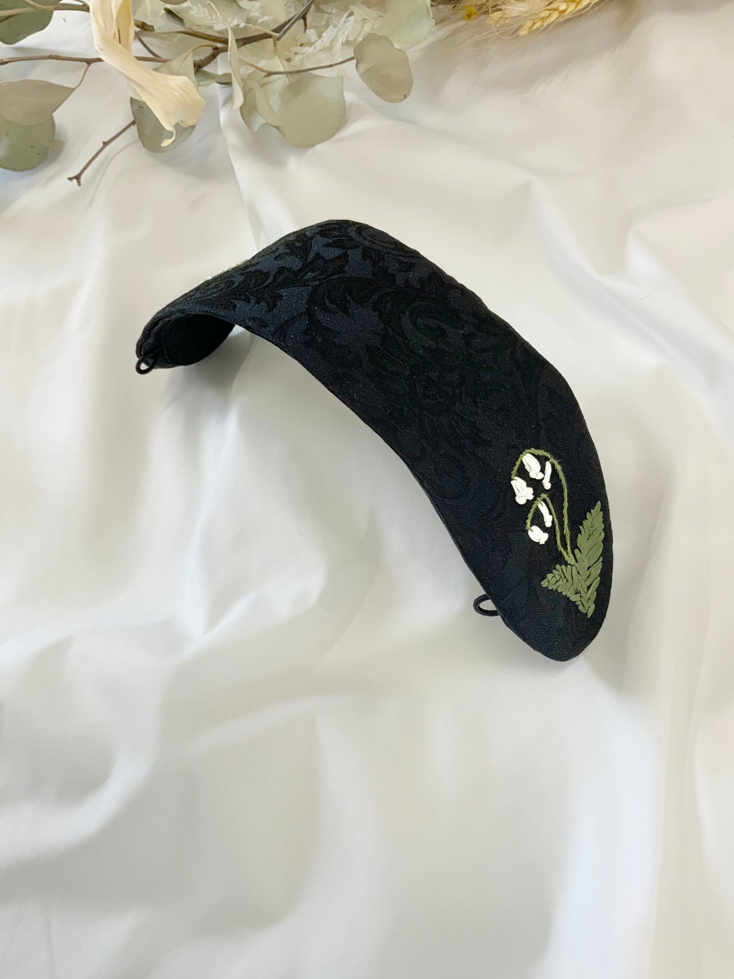 すずらんリボン刺繍ヘッドアクセサリー