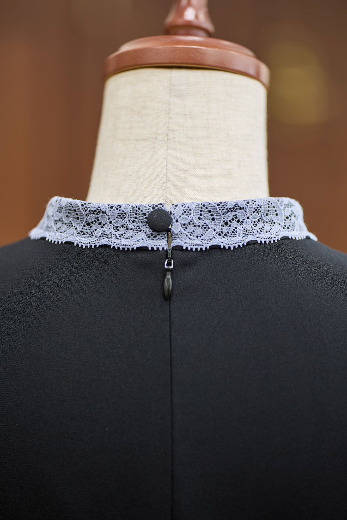 特典付き【Pre-order】Stand-up collar blouse/Black