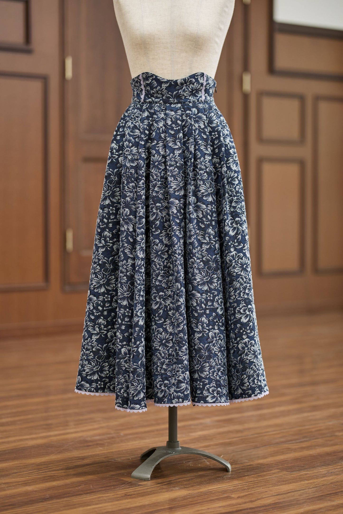 【Pre-order】Jacquard skirt/Navy