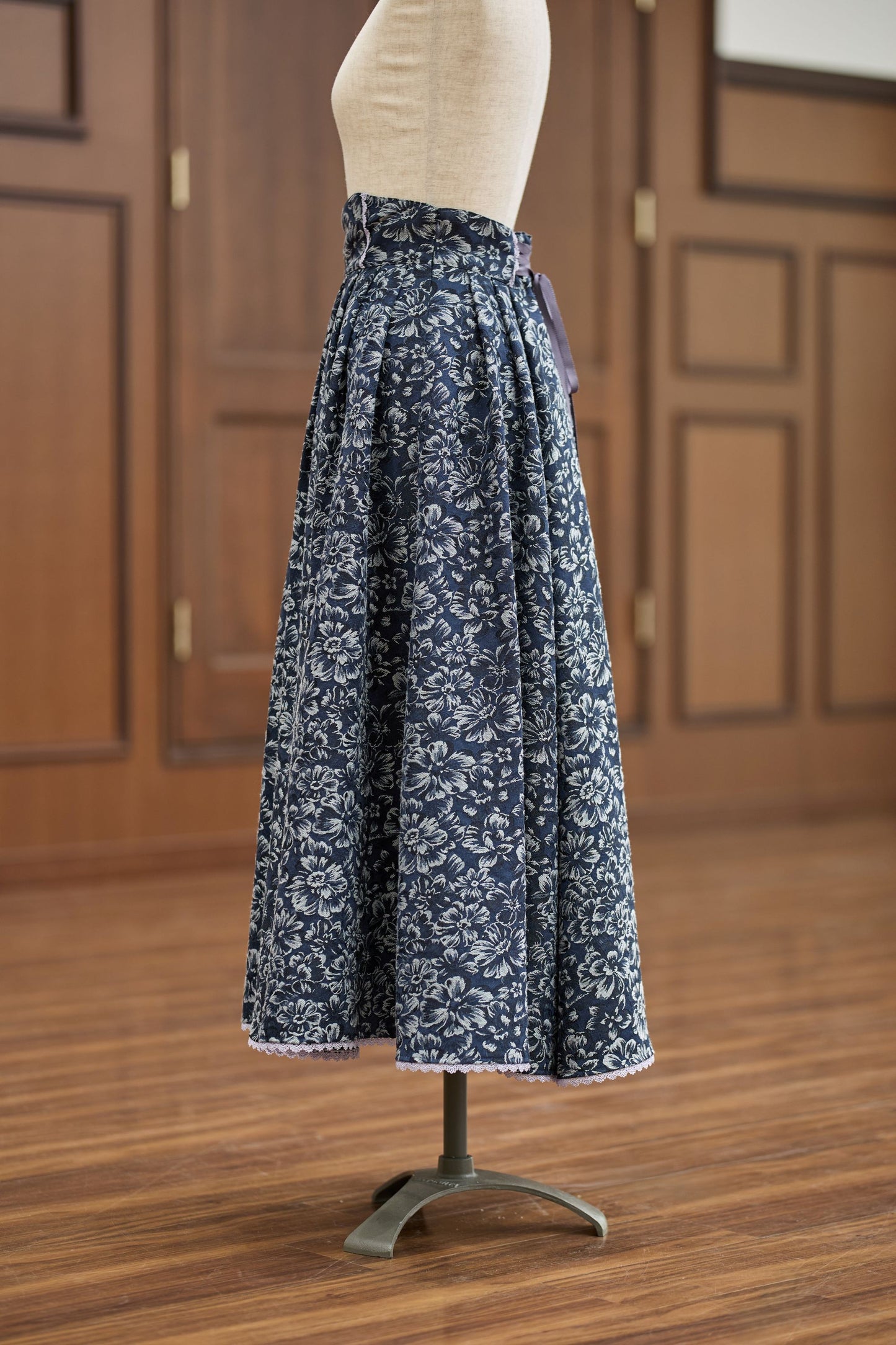 【Pre-order】Jacquard skirt/Navy