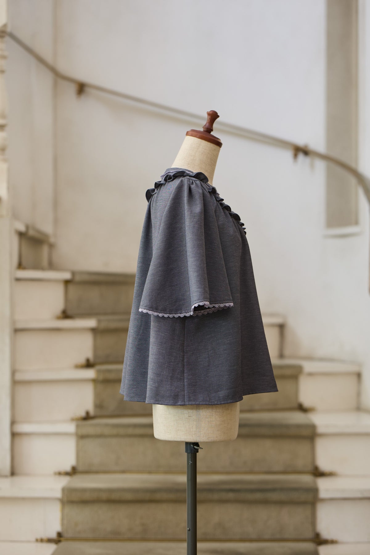 【Pre-order】Viola blouse/Gray
