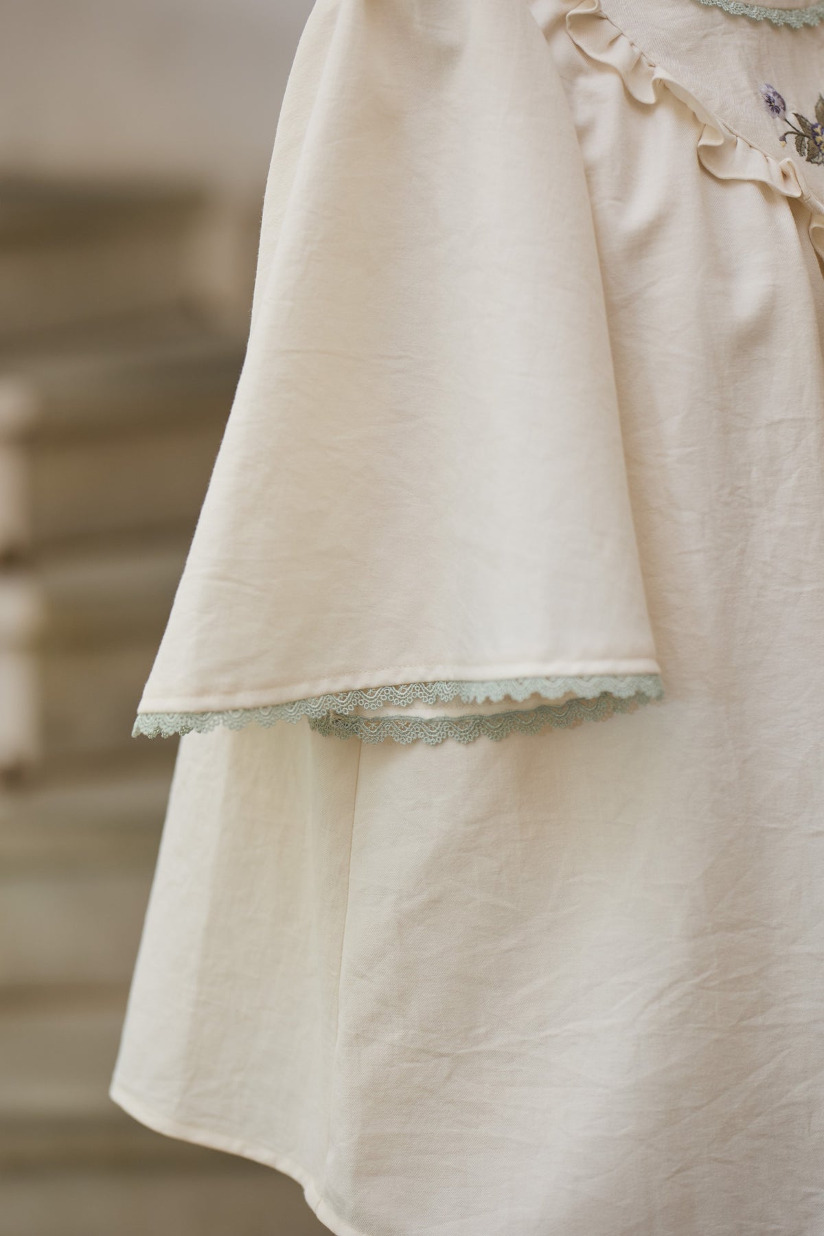 【Pre-order】Viola blouse/Ivory