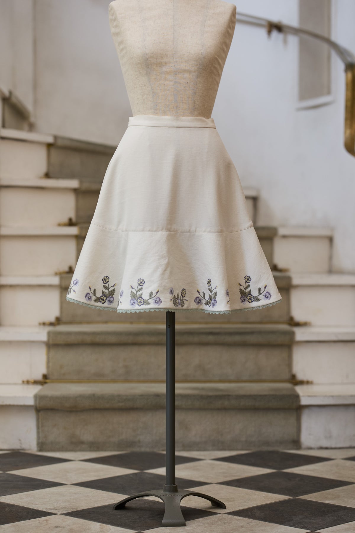 【Pre-order】Viola tablier /Ivory