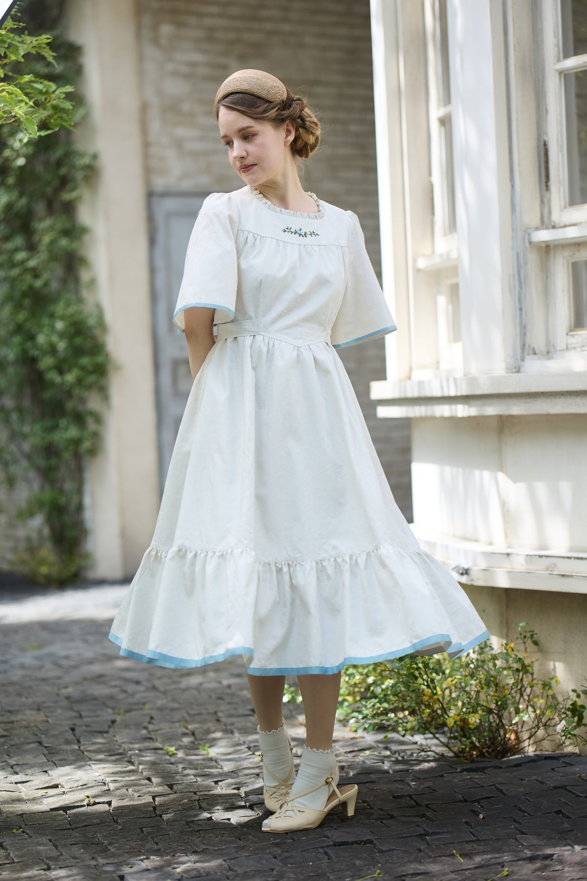 【Pre-order】Rosalie dress/Ivory