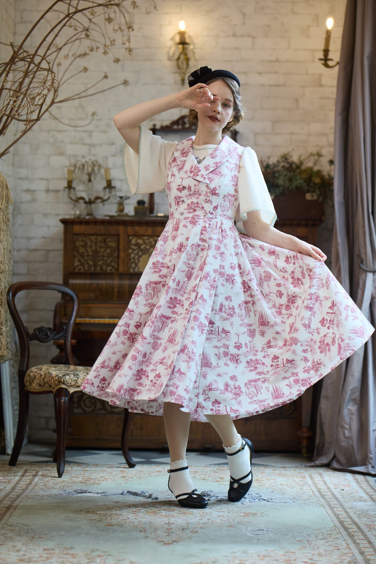 【Pre-order】Toile de Jouy sleeveless dress/Red