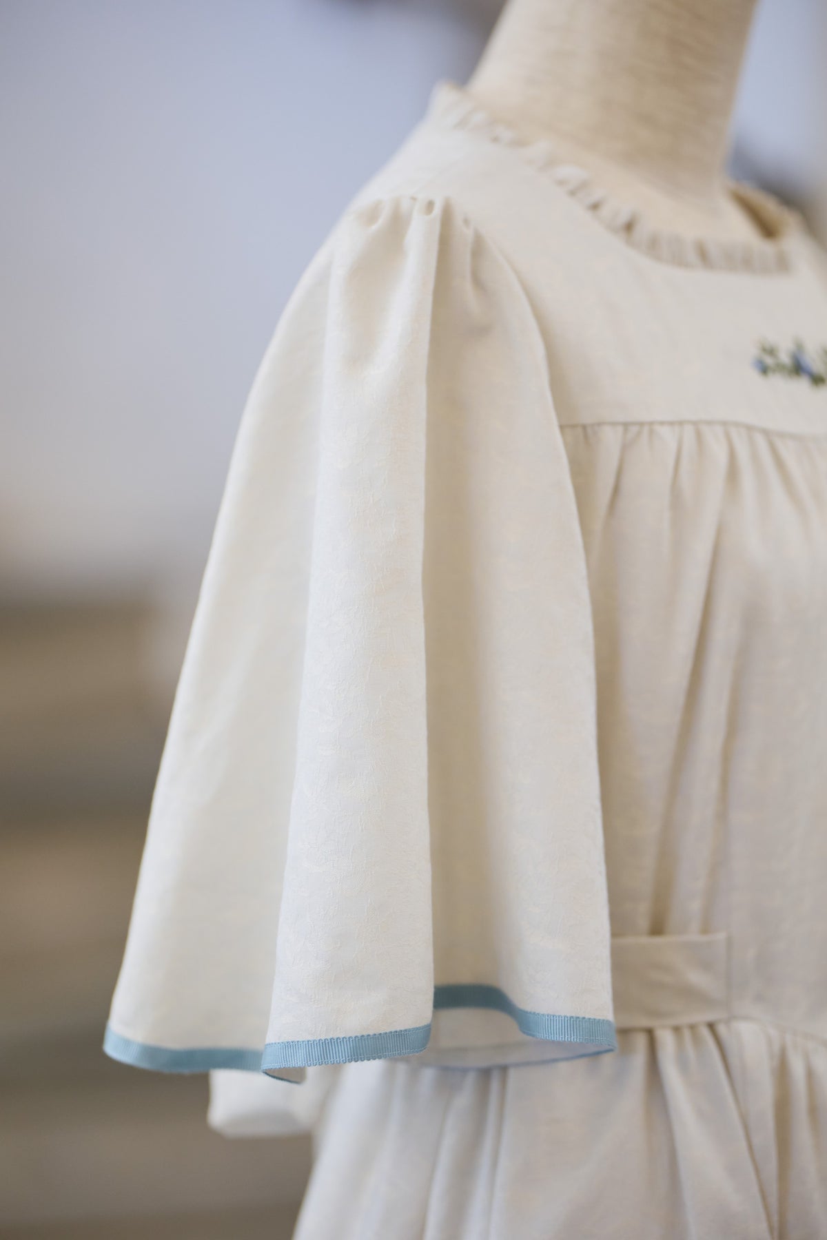 【Pre-order】Rosalie dress/Ivory