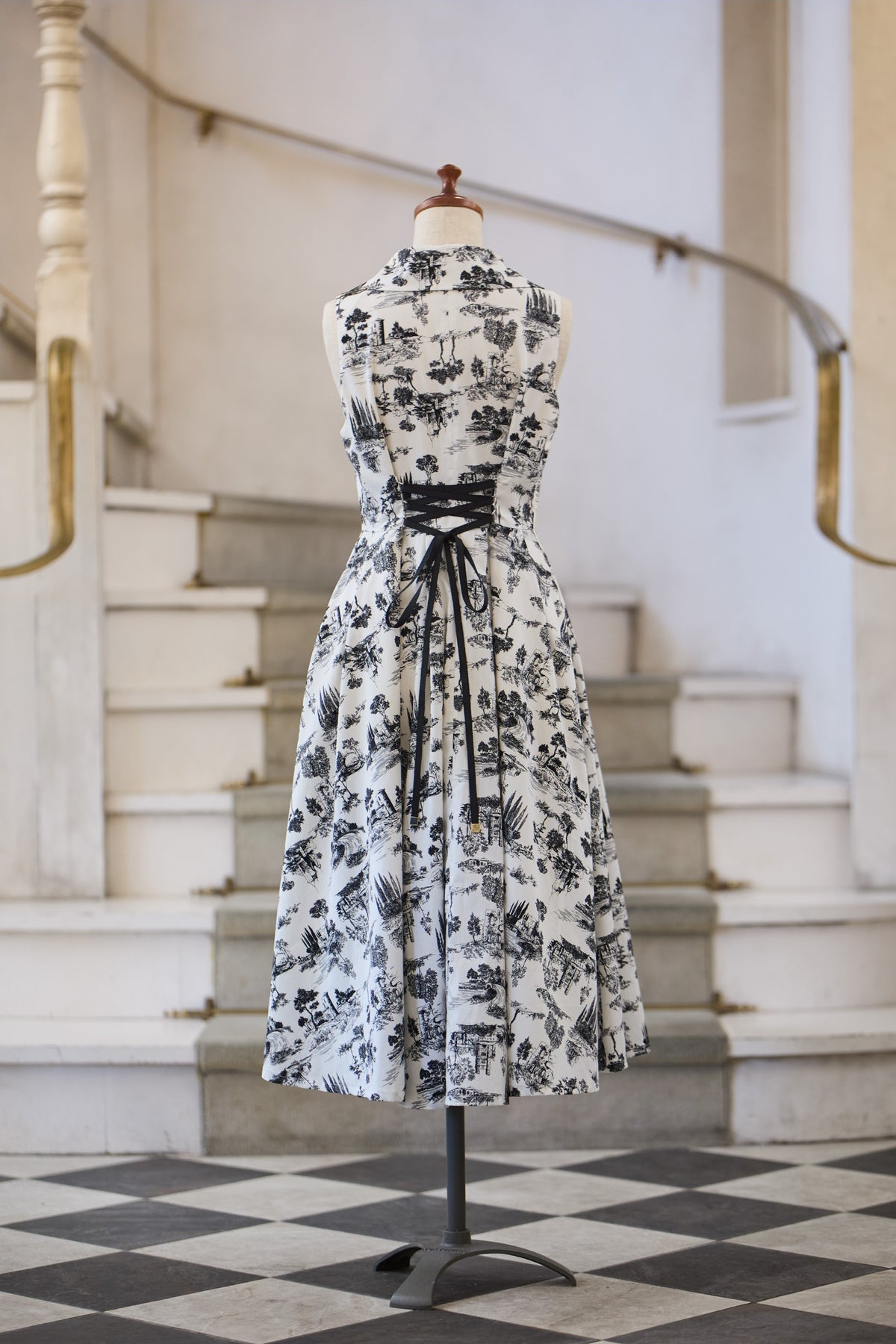 【Pre-order】Toile de Jouy sleeveless dress/Black