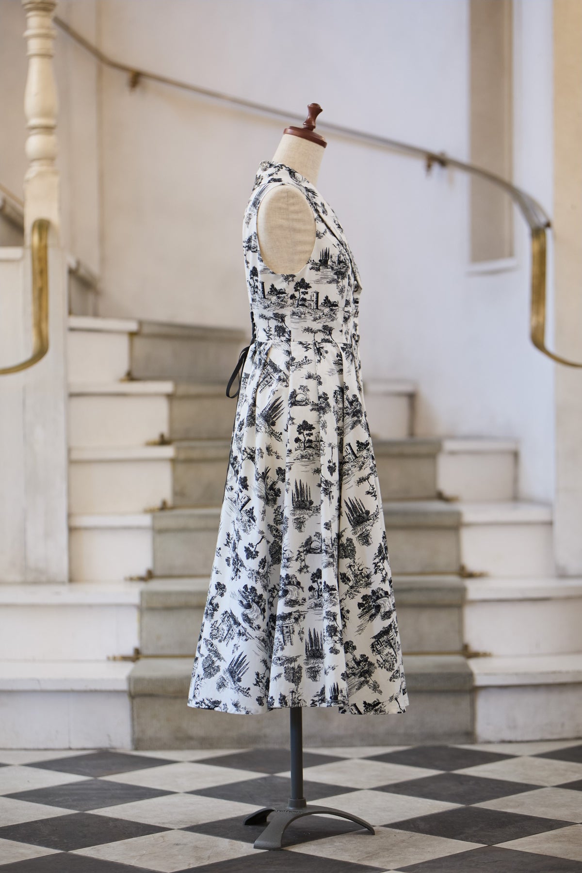 【Pre-order】Toile de Jouy sleeveless dress/Black