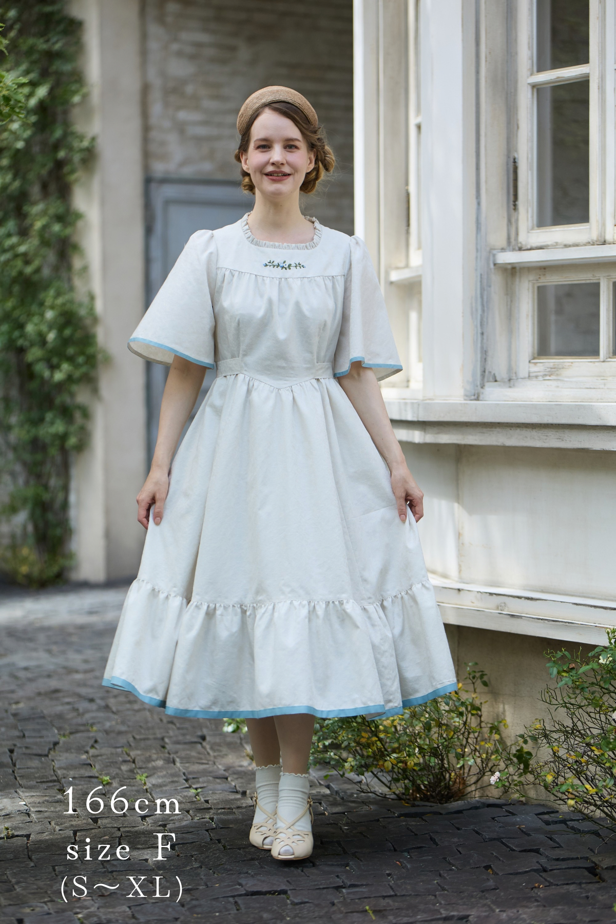 【Pre-order】Rosalie dress/Ivory
