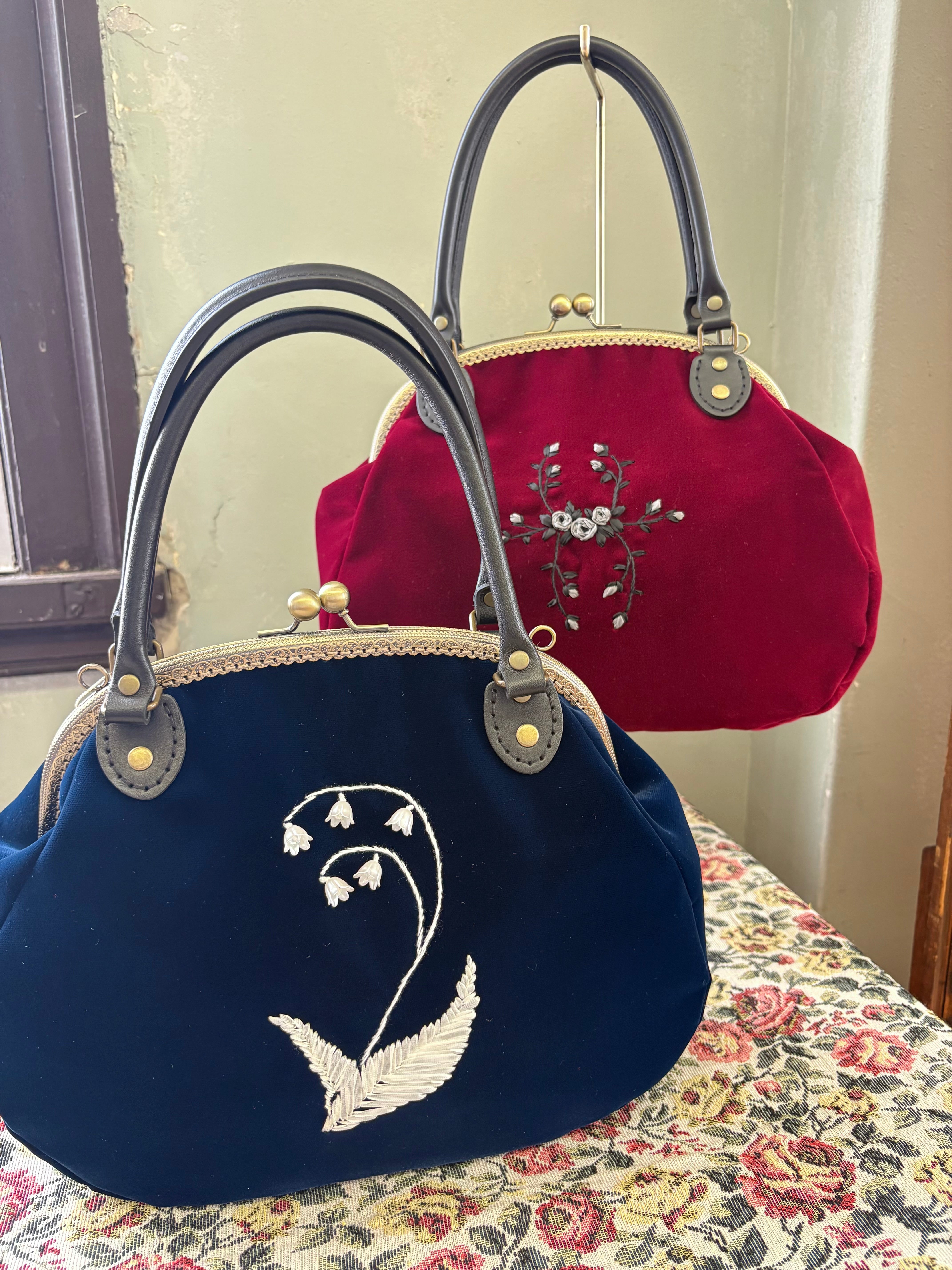 手刺繍 総ビーズがま口バッグ ＊ベルベットレースショール付 ヴィンテージ ビーズ刺繍がま口ショルダーバッグ「BA1345」