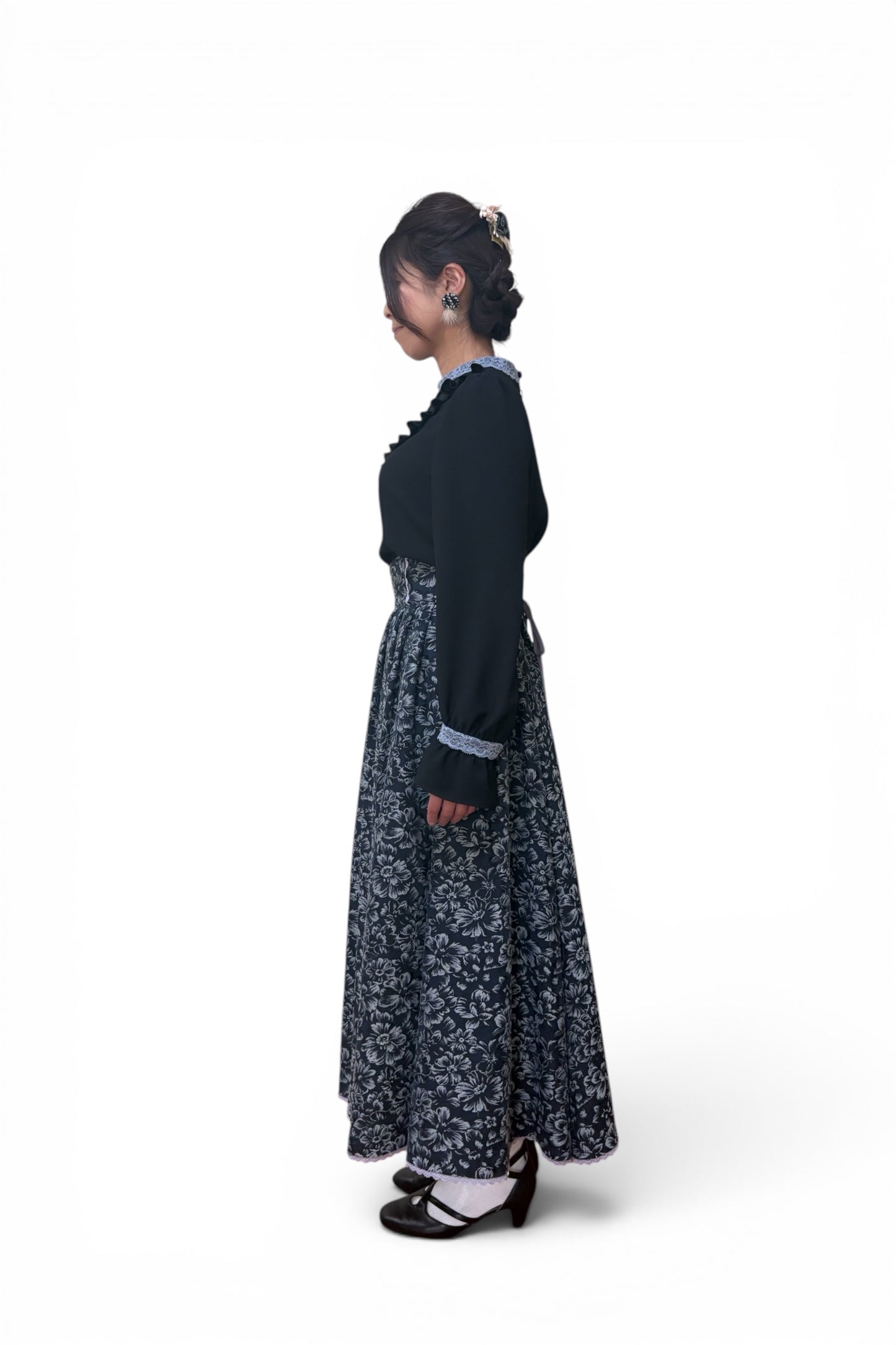 特典付き【Pre-order】Stand-up collar blouse/Black